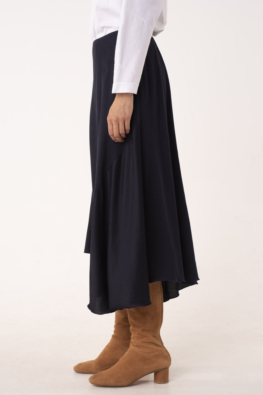 Midnight blue viscose and satin fluid skirt