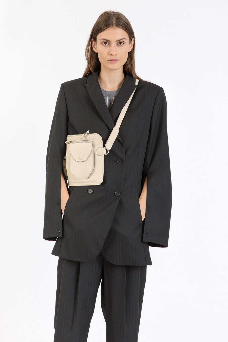 Light leather belt bag
