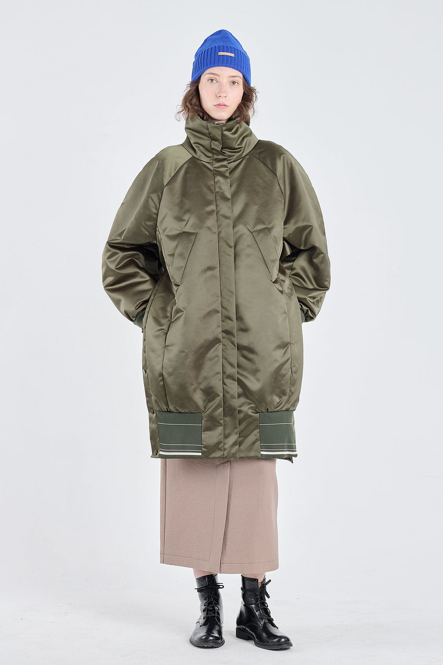 Khaki econyl® satin bomber parka