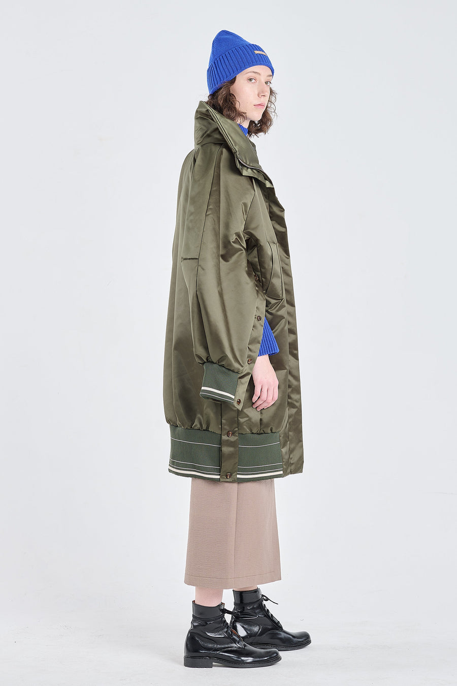 Khaki econyl® satin bomber parka