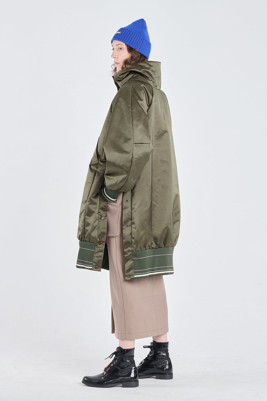 Khaki econyl® satin bomber parka
