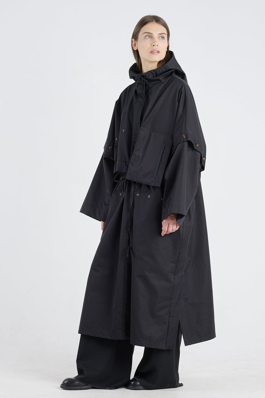 Black cotton trench coat with detachable parts