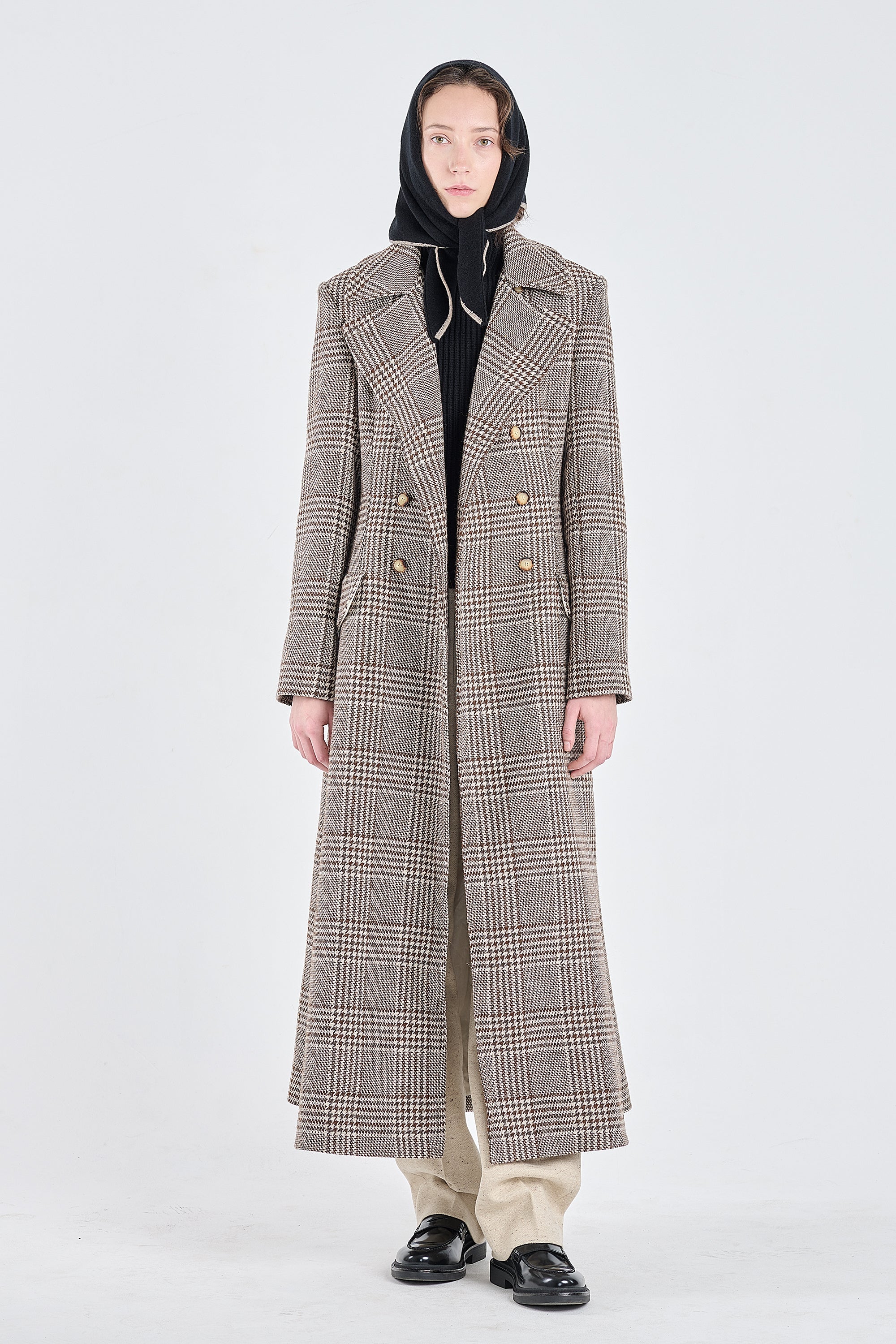 Natural wool tailored winter coat
