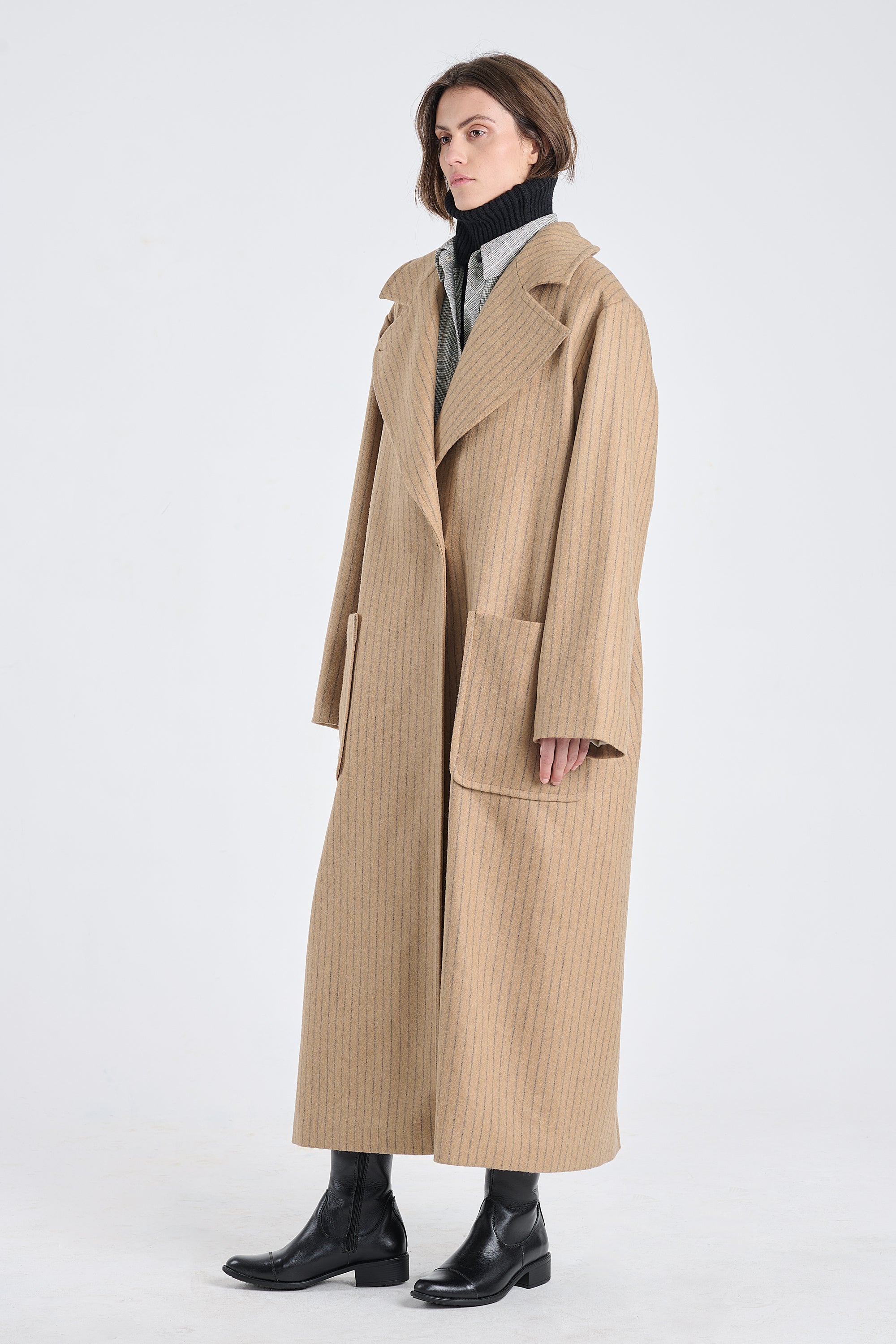 Dark beige wool striped coat