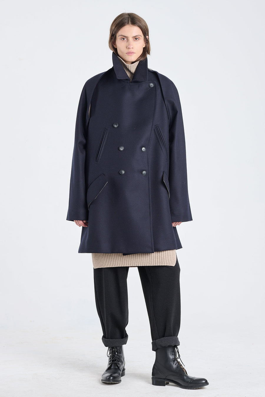 Dark blue wool coat with detachablee sleeves