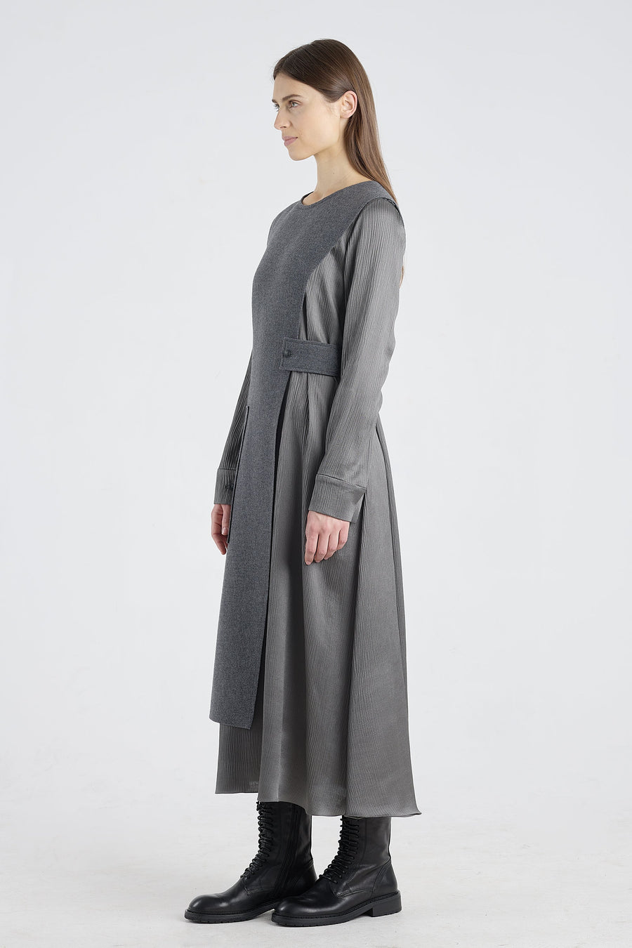 Grey wool and jersey panel dress
