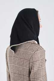 Black&nomad cashmere triangle scarf