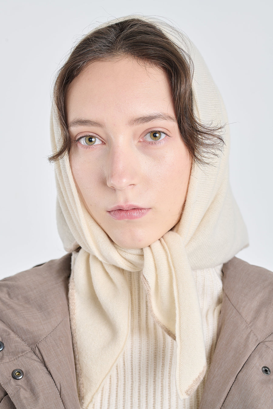 Pearl&nomad cashmere triangle scarf