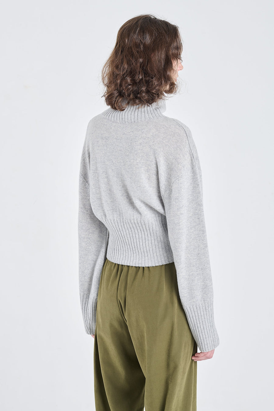 Grey dawn cashmere cropped turtleneck