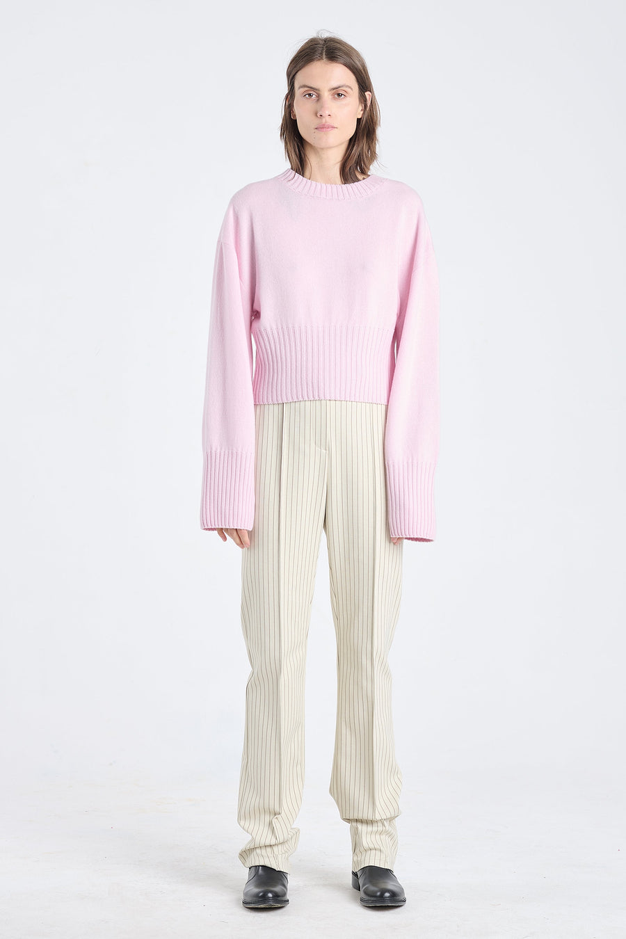 Pink cashmere cropped crewneck