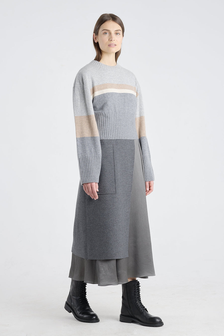 Grey with stripes cashmere cropped crewneck