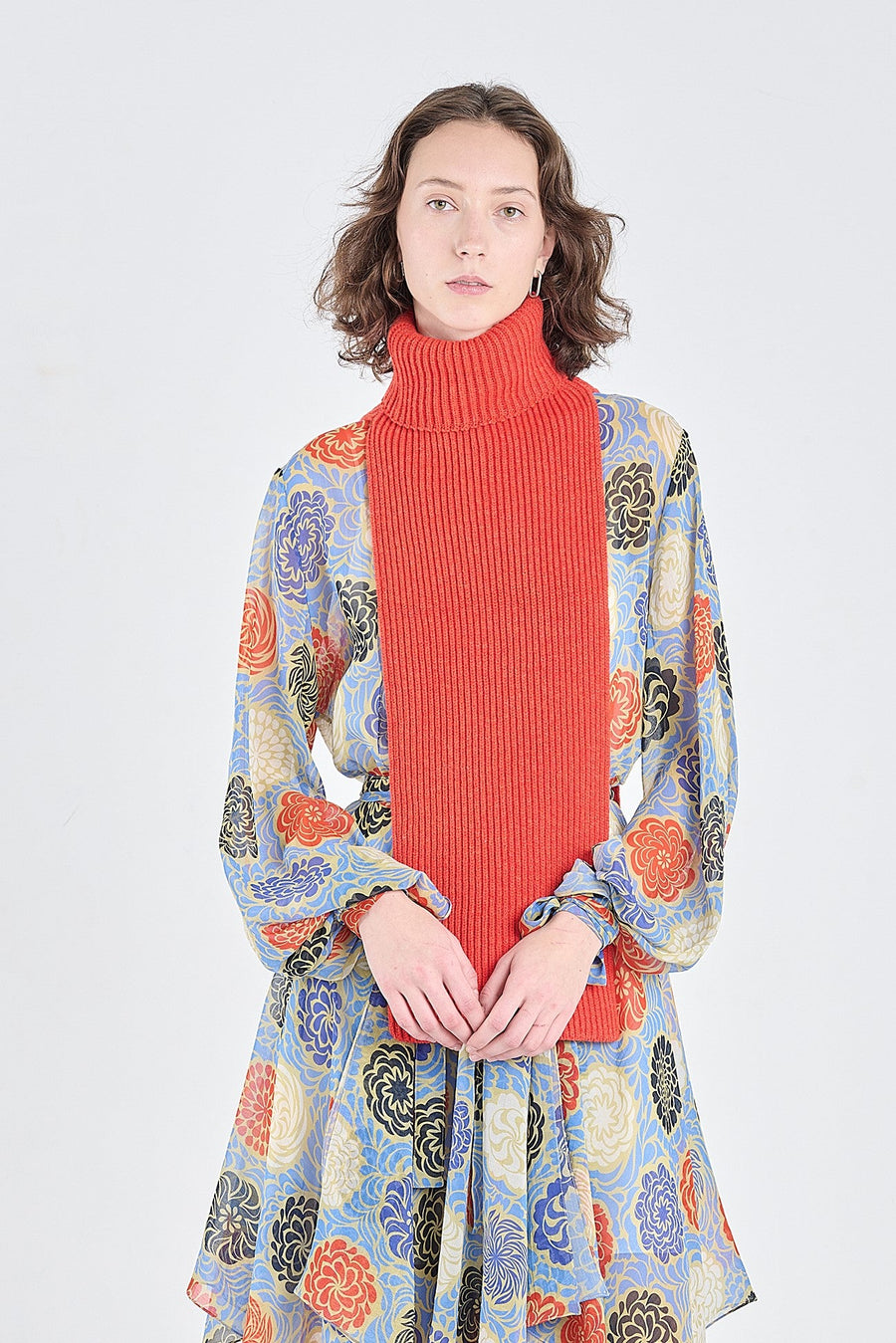 Luminious red extra fine merino turtleneck