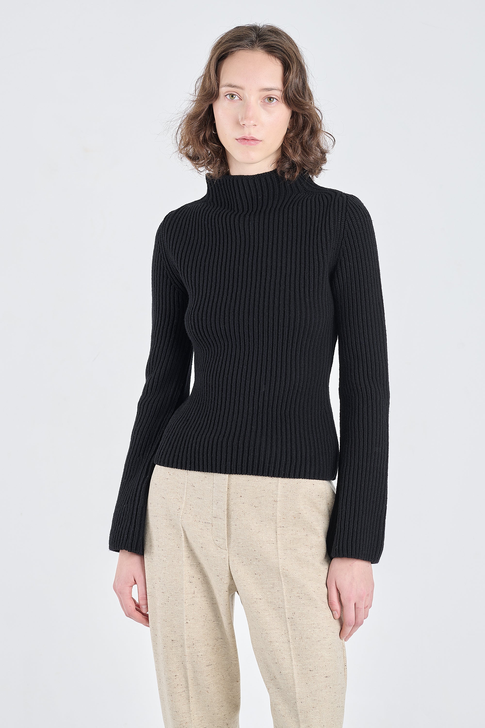 Black merino wool chunky pullover