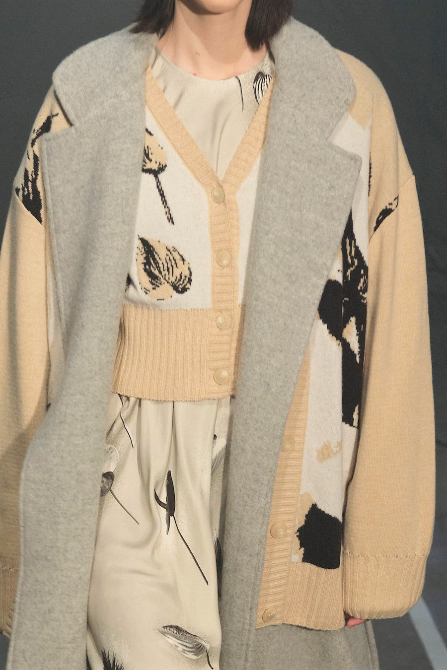 Beige extra fine merino printed vest