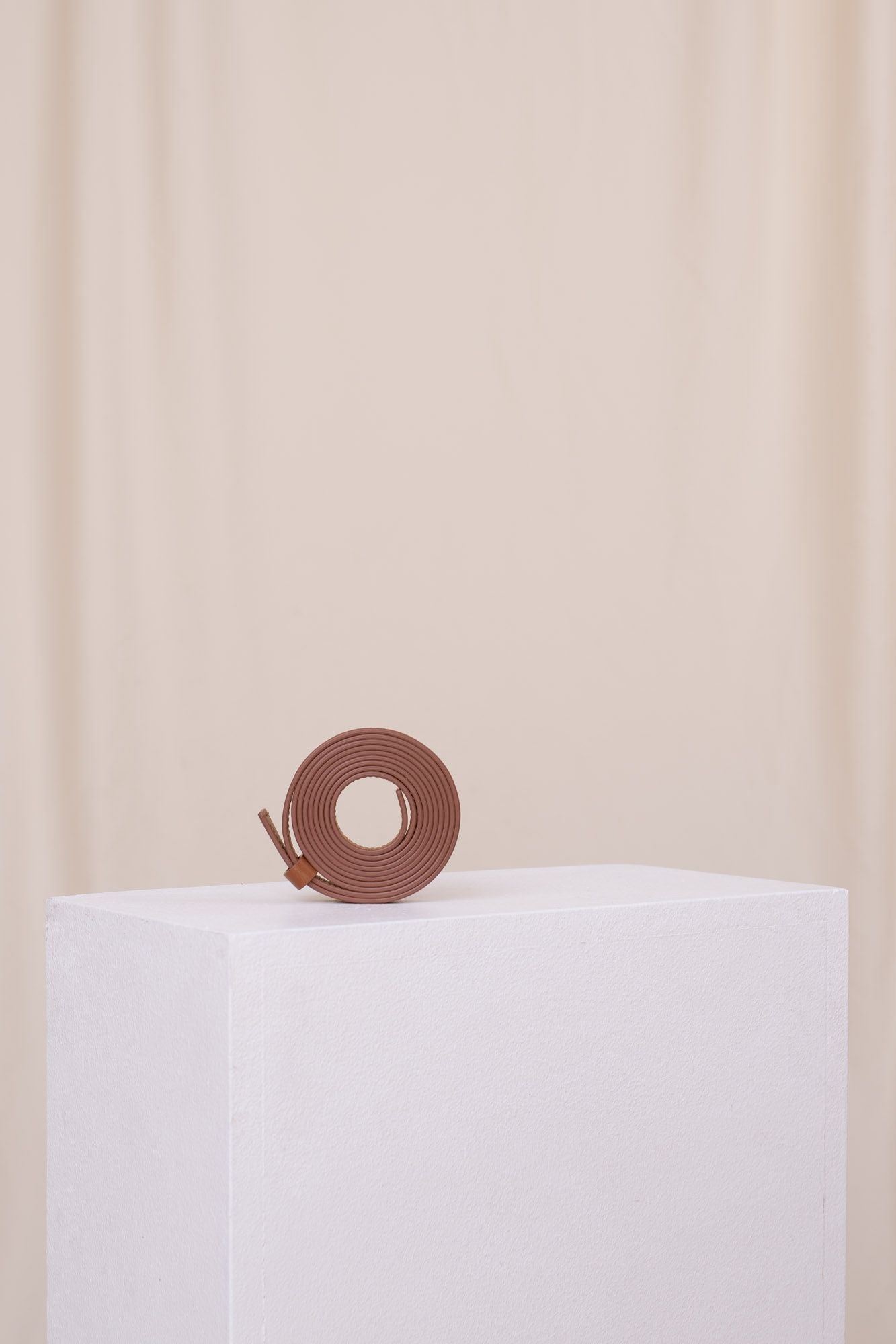 Hazel long tied belt