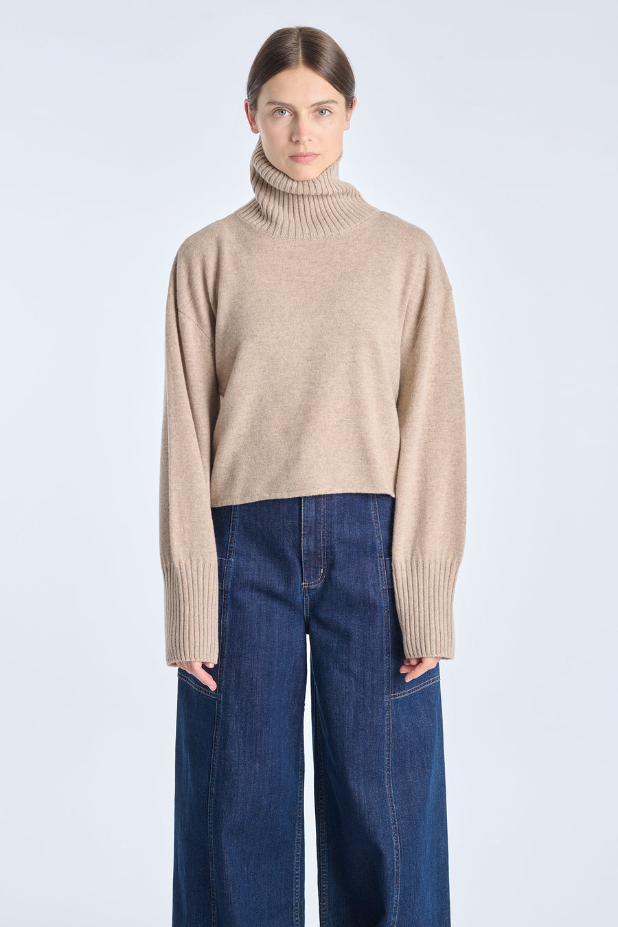 Nomad beige cashmere cropped turtleneck