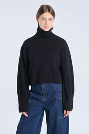Black cashmere cropped turtleneck