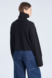 Black cashmere cropped turtleneck