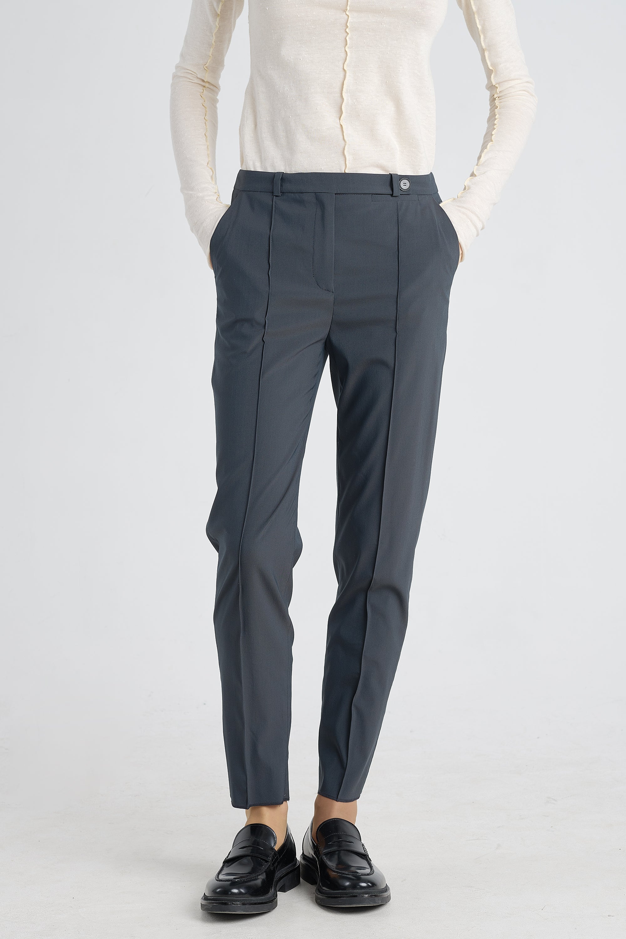 Antracit wool stretch and slim pants