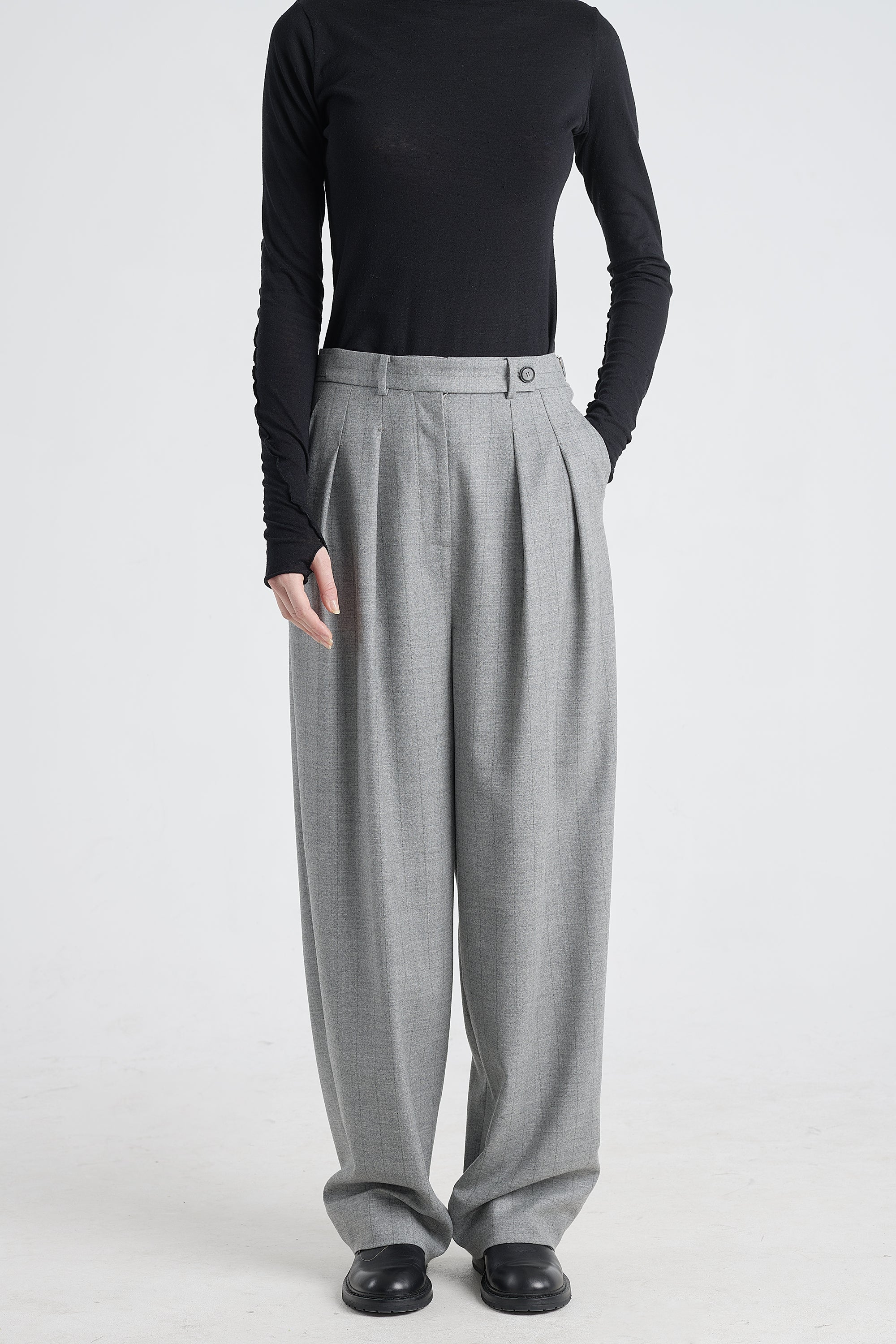 Grey stripe wool&cashmere pleated pants