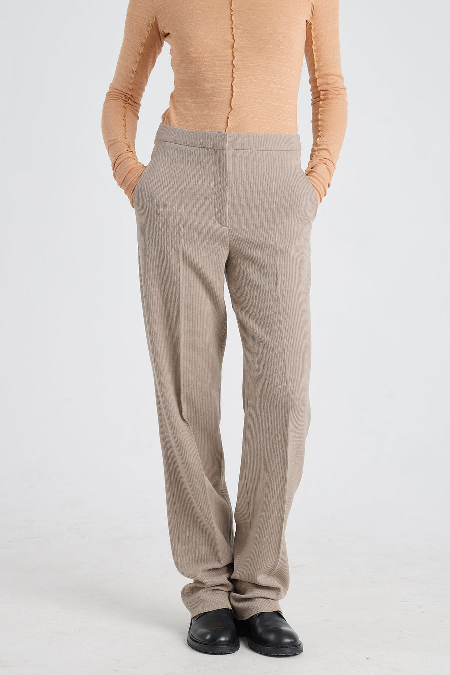 Taupe stretch wool pants with detachable pockets