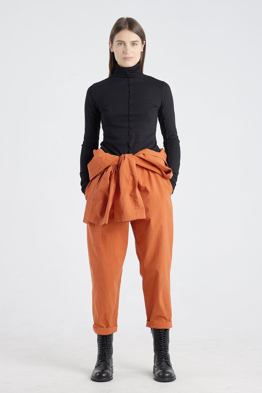 Black cotton fitted turtleneck