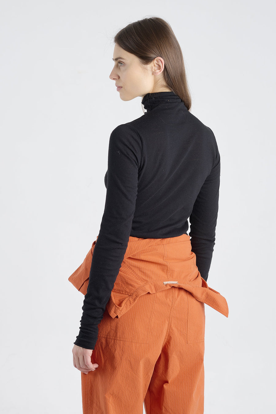 Black cotton fitted turtleneck