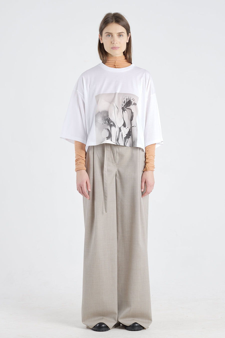 White&grey cotton printed crop t-shirt
