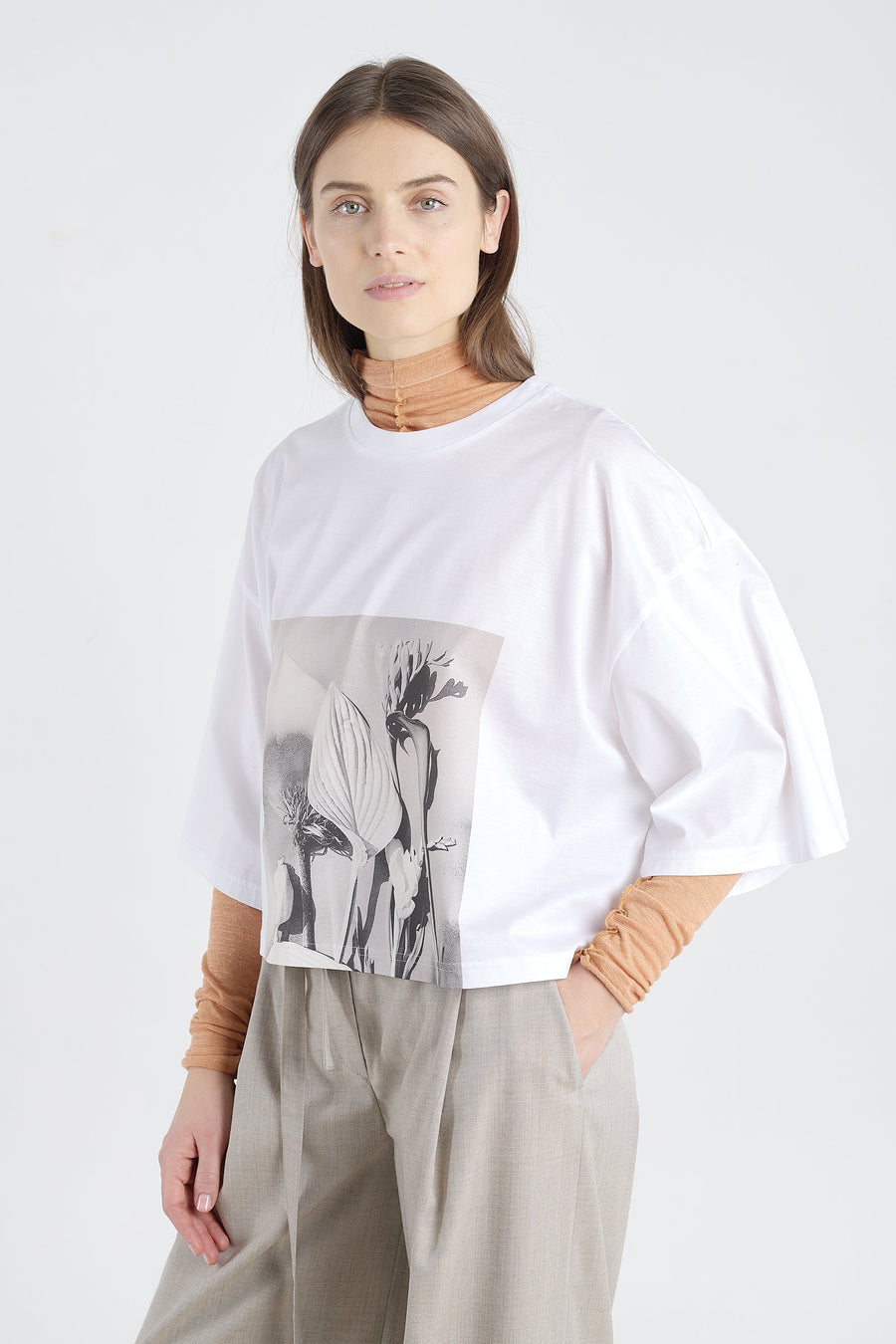 White&grey cotton printed crop t-shirt