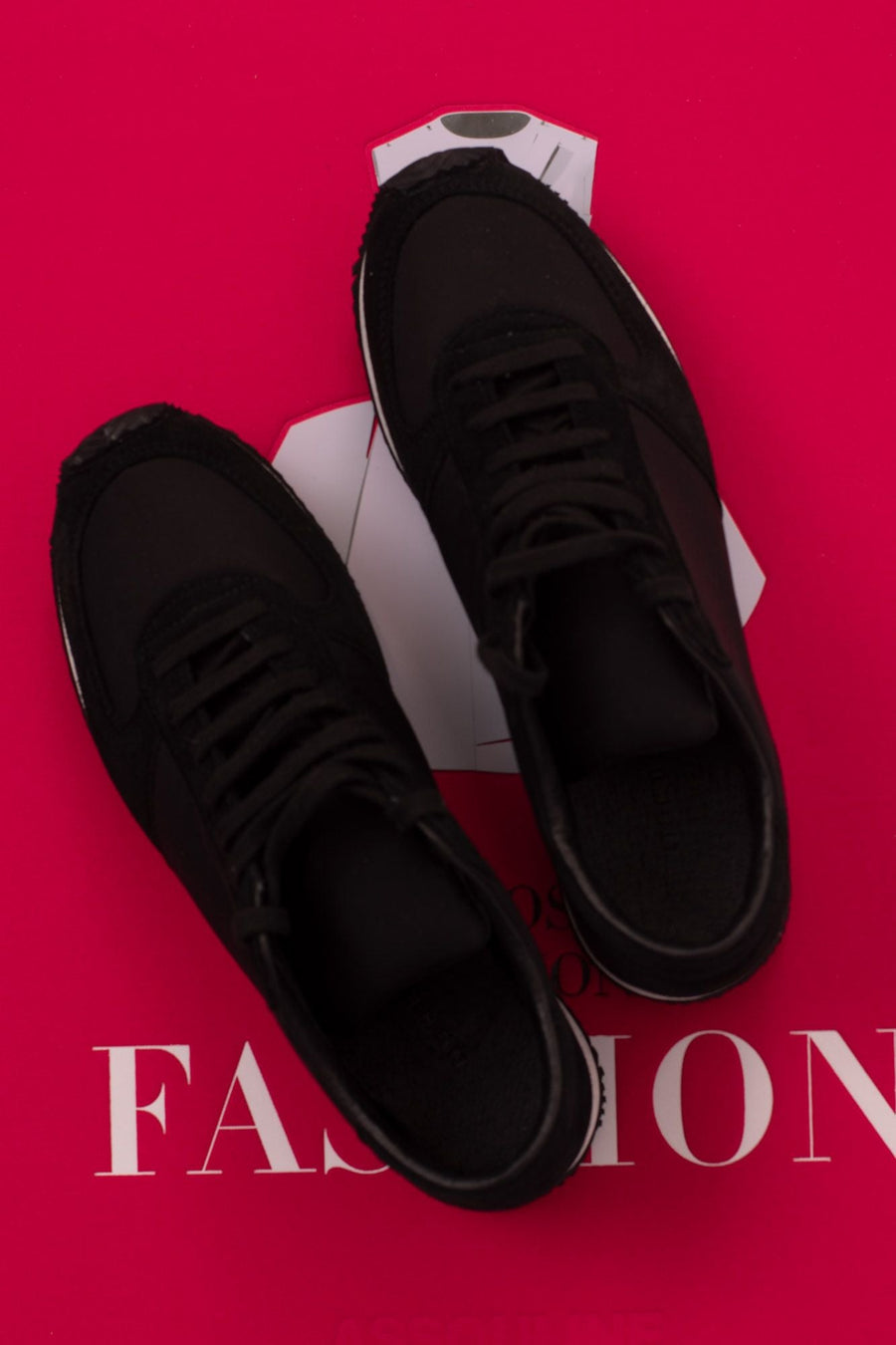 Black leather marathon unisex sneakers