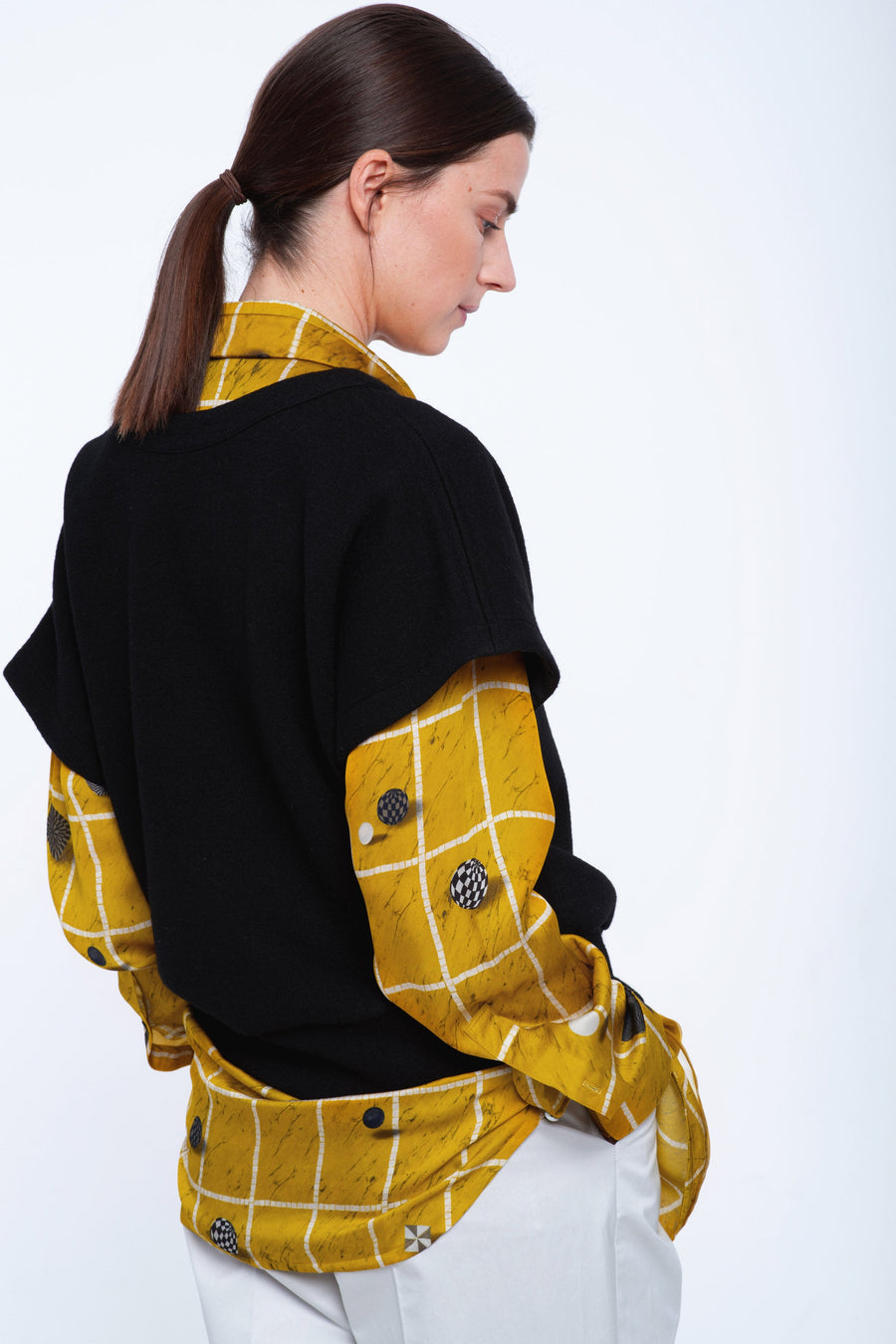 Black wool deep jersey vest