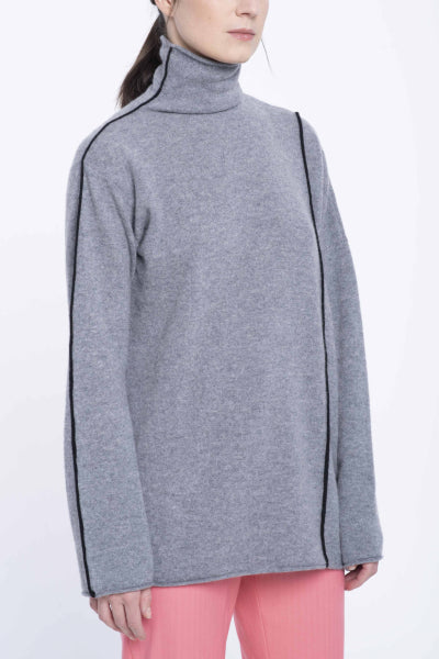 Grey cashmere turtleneck with black detail
