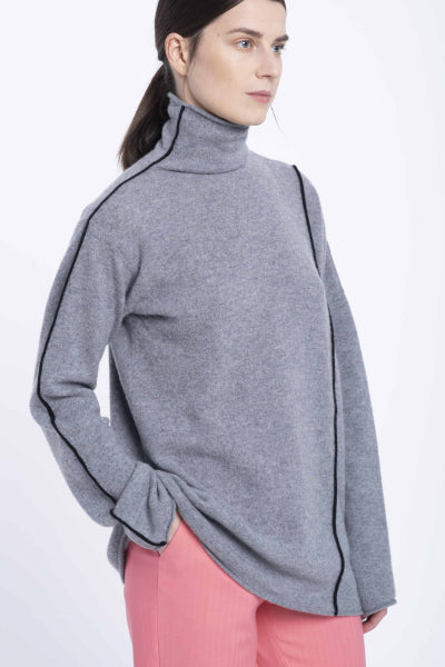 Grey cashmere turtleneck with black detail