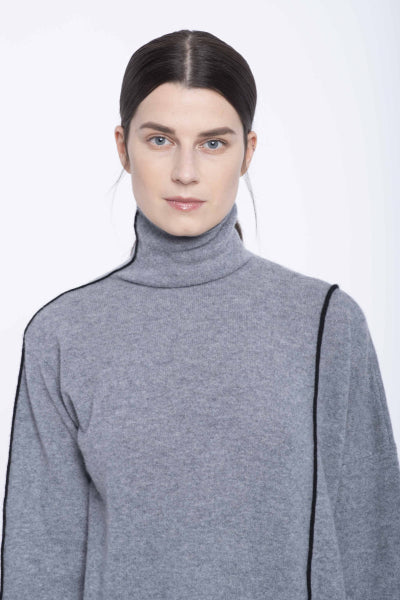 Grey cashmere turtleneck with black detail